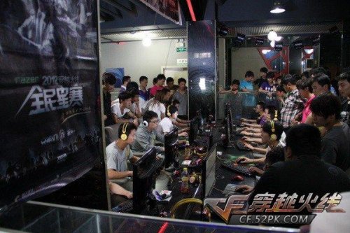 超联赛吸引 超联赛吸引