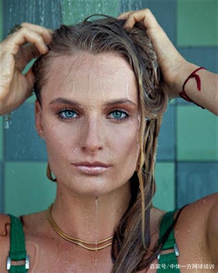 南足球在全 南足球在全