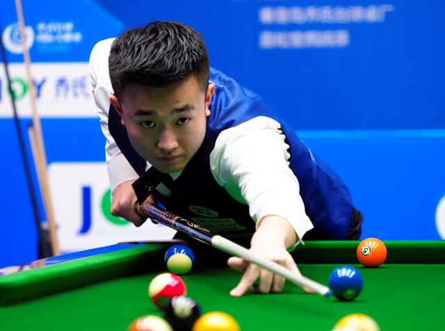 6人硬生生 6人硬生生