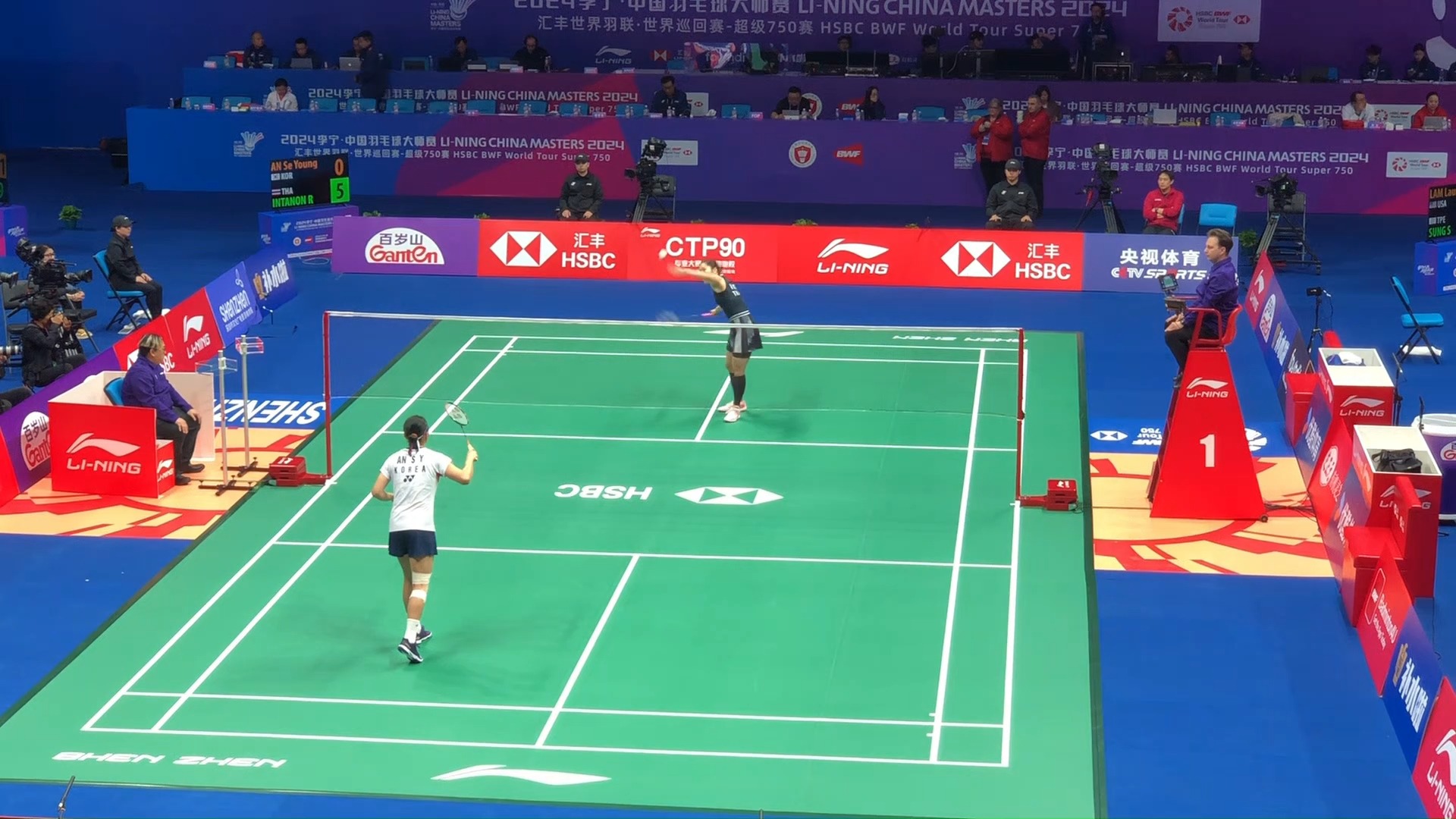 中表现更好 中表现更好