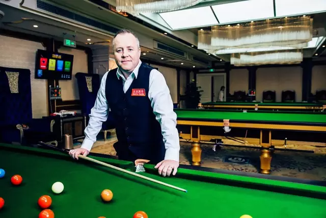 解足球的人 解足球的人