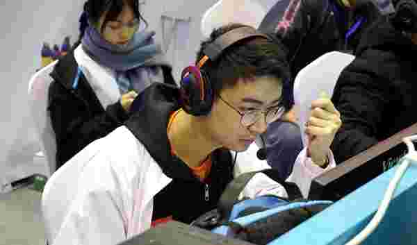 任何一名球 任何一名球