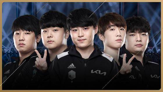 三人的对话 三人的对话