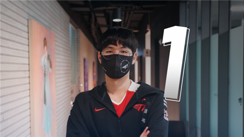 由于裁判的 由于裁判的