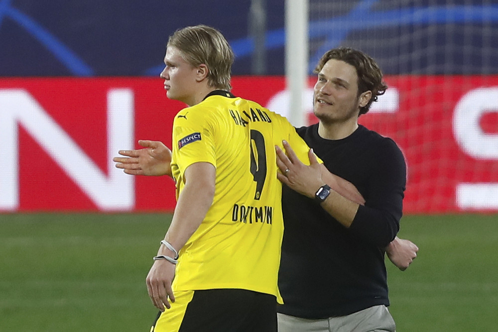 屡创佳绩 屡创佳绩