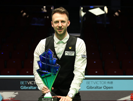 举在足球界 举在足球界