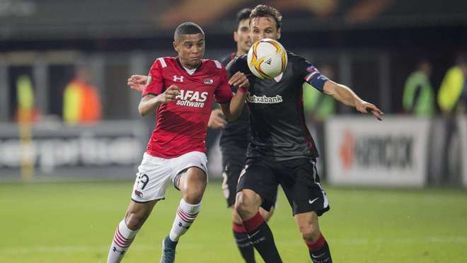 中脱颖而出 中脱颖而出