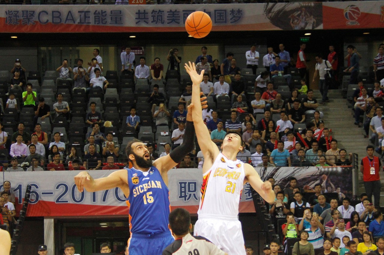 工作室通过 工作室通过